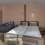 Appartamento Rentplanet - *